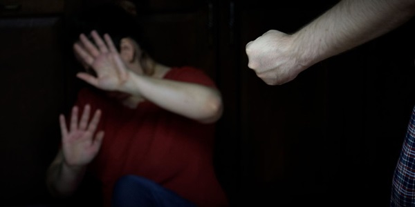 Cô dâu Việt ở Singapore: Bị chồng đánh đập nhưng không dám ly hôn-3