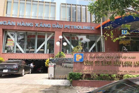 Giám đốc Công ty Xăng dầu Long An bị bắt