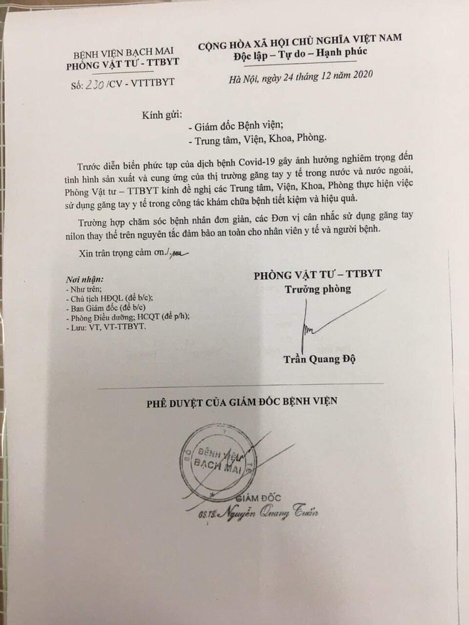 Một điều dưỡng 23 năm làm ở Bạch Mai: Giờ chúng tôi phải tranh nhau cả găng tay y tế, lương thì có lúc không đủ đóng học cho con”-2