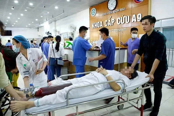 Giám đốc Bệnh viện Bạch Mai: Việc nhiều bác sĩ chuyển công tác là hết sức tự nhiên-2