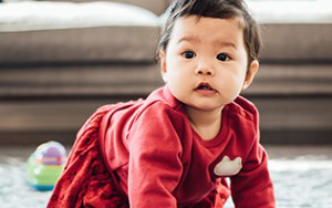 Lên mạng than trời vì con 8 tháng chưa biết đứng, bà mẹ bị cư dân mạng cười thối mũi với những lời động viên siêu lầy lội-1