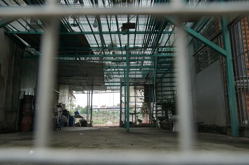 Chủ vườn lan bị tố bỏ trốn đã trình diện công an-1