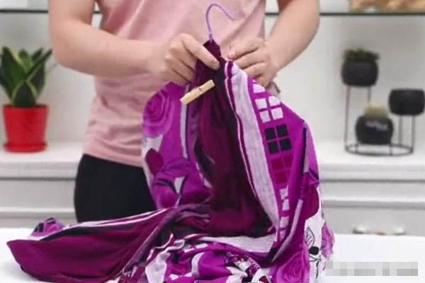 Hết rét nàng Bân mà ban công quá nhỏ thì làm thế nào để khô chăn bông? Hướng dẫn bạn một mẹo nhỏ không tốn diện tích lại còn nhanh khô-2