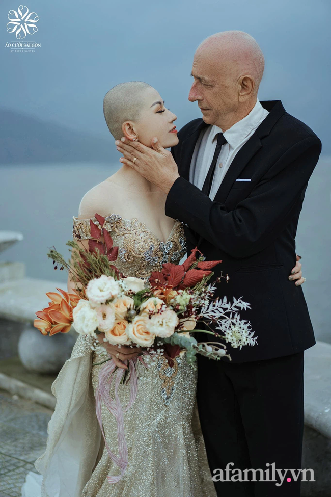 Chuyện tình của cặp đôi vợ Việt chồng Mỹ chênh nhau 37 tuổi: Cô dâu làm việc táo bạo trước ngày chụp ảnh cưới khiến chú rể khóc ngay tại chỗ!-7