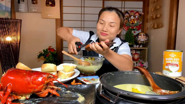 Có gần 600.000 người hâm mộ nhưng Quỳnh Trần JP lại chỉ theo dõi duy nhất một người, mà ngày hôm nay cô mới có dịp nói ra-1