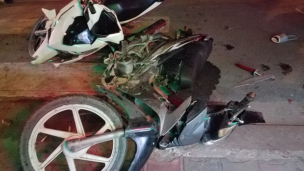 TP.HCM: Đua tốc độ rồi tông chết người đàn ông đang chở bé trai, nhóm thanh niên lên xe chạy trốn-4