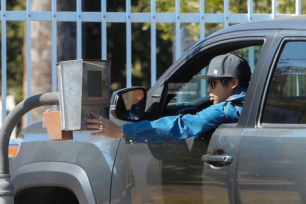 14 năm sau khi được Angelina nhận nuôi, cuộc sống của Pax Thiên tại Mỹ ở tuổi 17 ra sao?-6