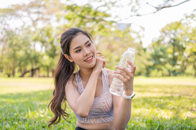 5 lưu ý cần nắm rõ khi tập thể dục trong mùa hè để tránh chấn thương và làm mất hiệu quả giảm cân-4