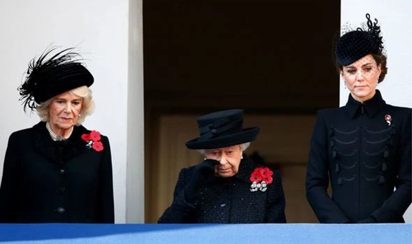 Tiết lộ mong muốn duy nhất của Nữ hoàng Anh tại tang lễ của Hoàng tế Philip, Meghan ở trời Mỹ vẫn lăm le chiếm spotlight-1