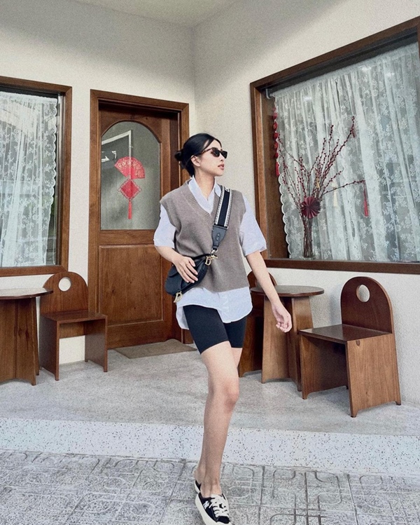 Vợ của Phan Mạnh Quỳnh: Style chẳng khác gì tiểu thư thứ thiệt, sở hữu cả BST túi hàng hiệu cả trăm triệu đồng-14