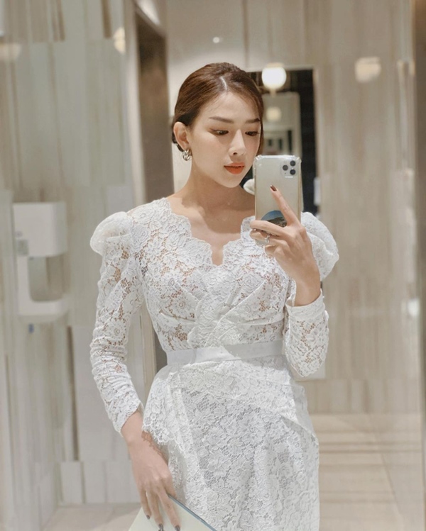 Vợ của Phan Mạnh Quỳnh: Style chẳng khác gì tiểu thư thứ thiệt, sở hữu cả BST túi hàng hiệu cả trăm triệu đồng-25