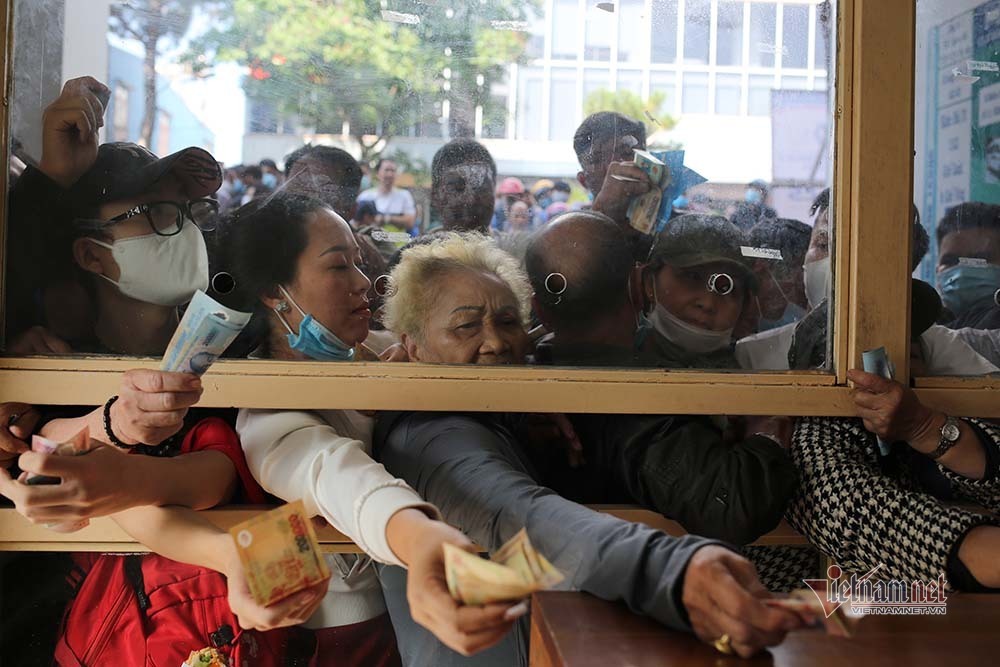 Vé xem Công Phượng đấu Quang Hải: Cháy và giá tăng không tưởng-11