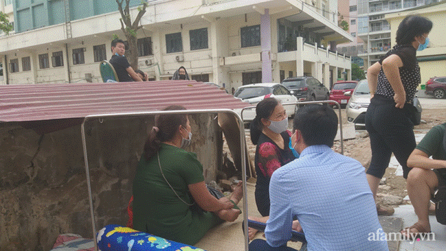 Tiếc nuối: BV Bạch Mai xóa sổ khu lưu trú cho người nhà bệnh nhân nghèo-2