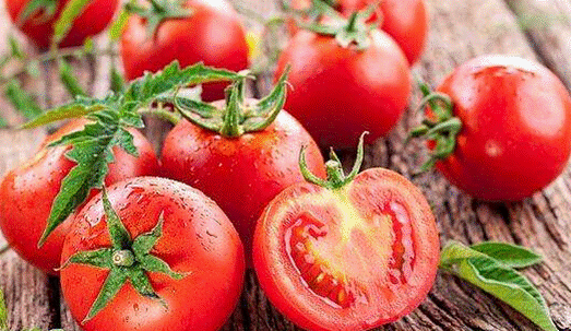 Trong vòng 1 giờ ăn cà chua nhớ đừng đụng đến 3 loại thực phẩm, nhiều người thường không để ý-1