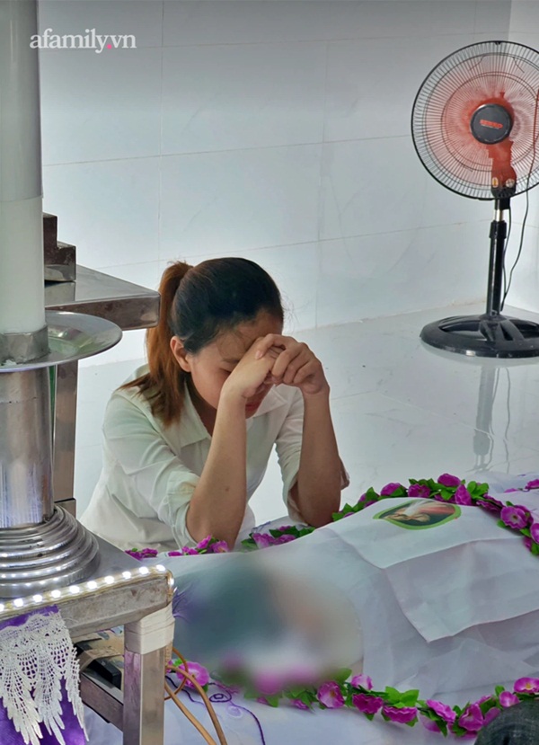 Mẹ đau đớn kể về thời khắc phát hiện con gái 5 tuổi tử vong tại bãi đất trống, nghi bị xâm hại rồi sát hại-6