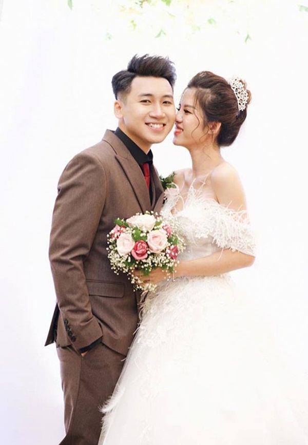 HOT: Huy Cung xác nhận đã ly hôn vợ hot girl, lý do không còn hợp nhau trong suy nghĩ và lối sống nữa-1