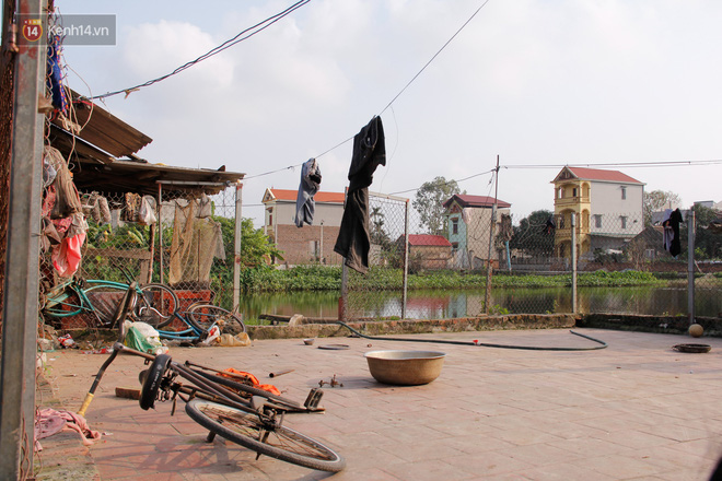 Vợ mất khi mang thai đứa con thứ 9, ông bố gà trống nuôi 8 đứa con thơ: Dù khó khăn, bố con mình vẫn nuôi nhau cho vui-16