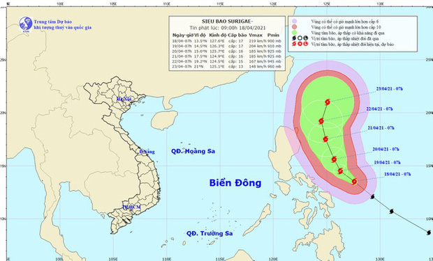 Siêu bão Surigae đang gây gió giật cấp 8, các tỉnh chủ động thông báo cho tàu thuyền trên biển Đông-1