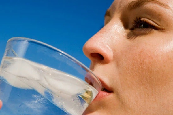 Đoán tuổi thọ thông qua việc uống nước: Nếu mỗi lần uống nước đều đối mặt với 5 tín hiệu bất thường này, hãy đi kiểm tra càng sớm càng tốt-2