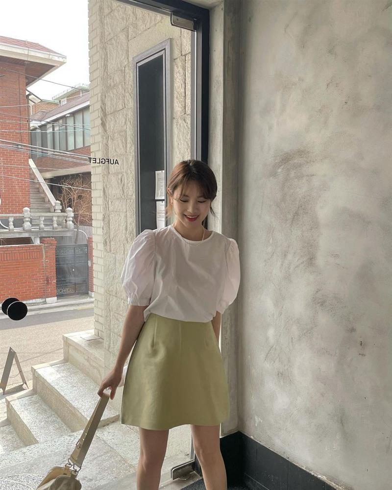 Muốn style công sở bớt nhạt, gái Hàn khuyên bạn nên thêm 4 màu sắc này vào tủ đồ-7