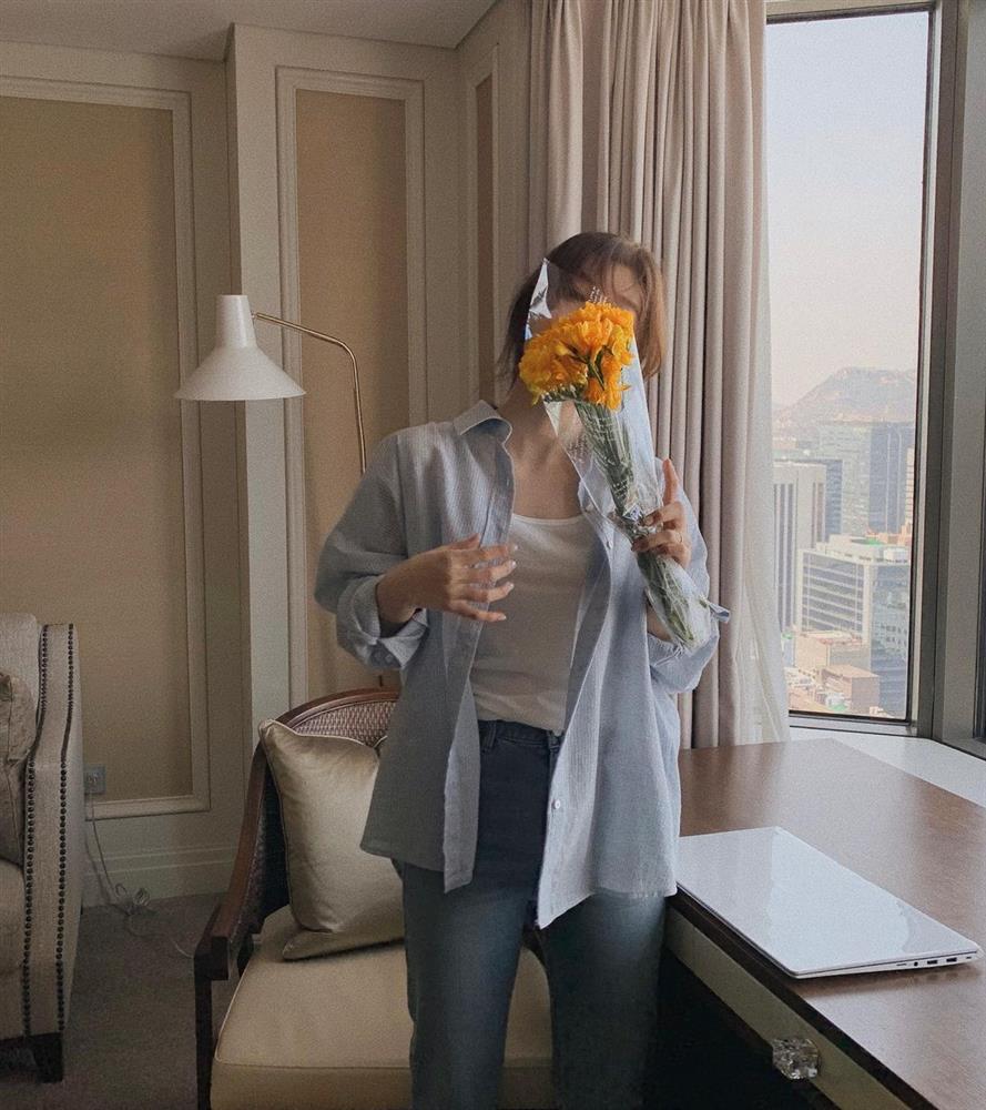 Muốn style công sở bớt nhạt, gái Hàn khuyên bạn nên thêm 4 màu sắc này vào tủ đồ-8