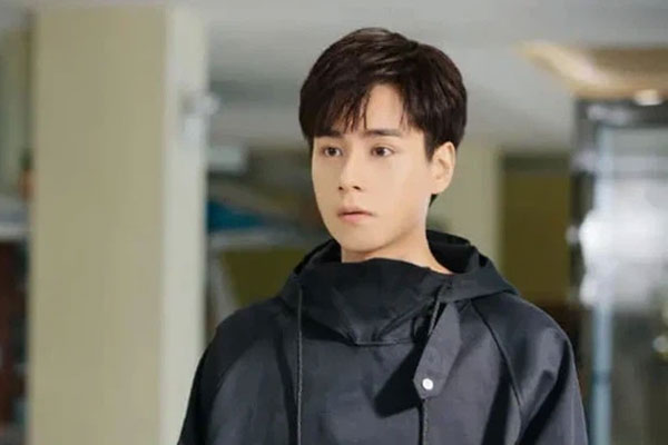 Chưa hết sốc với người đàn ông mẹ đưa về giới thiệu thì chúng tôi càng hoảng hốt hơn với lời đề nghị của bà-2