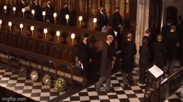 Đẳng cấp như Công nương Kate: Chỉ với loạt cử chỉ trong tang lễ Hoàng tế Philip đủ làm lu mờ chiêu trò của Meghan ở trời Mỹ-1