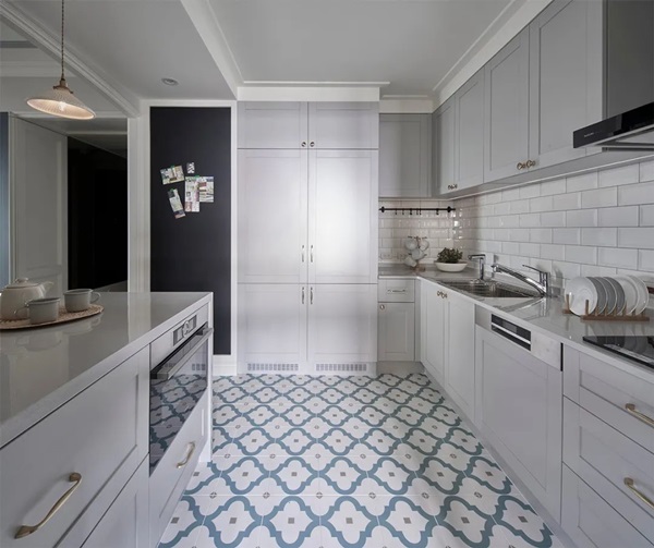 Căn hộ rộng 99m2 mang màu trà sữa + xám xanh nhạt sang trọng, lịch lãm tột bậc, nhiều không gian thoáng đãng tha hồ nghỉ ngơi-9