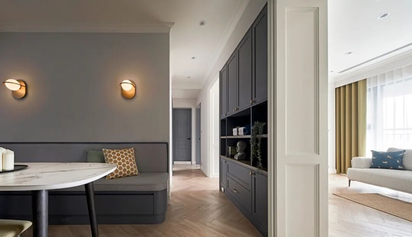 Căn hộ rộng 99m2 mang màu trà sữa + xám xanh nhạt sang trọng, lịch lãm tột bậc, nhiều không gian thoáng đãng tha hồ nghỉ ngơi-13