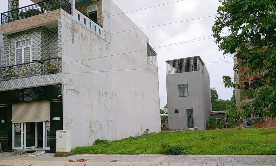 Chê chung cư bất tiện, 7 năm khổ sở vì mua nhà ngoại thành-1