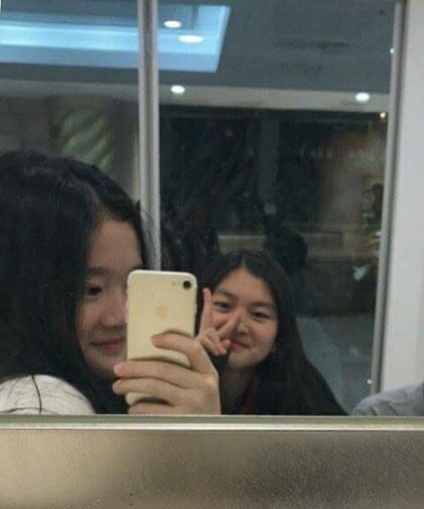 Tiểu công chúa đế chế Samsung: Chiều cao khủng, bức ảnh cầm Iphone làm dậy sóng MXH và loạt fact ít ai biết về biểu tượng richkid Hàn Quốc”-6