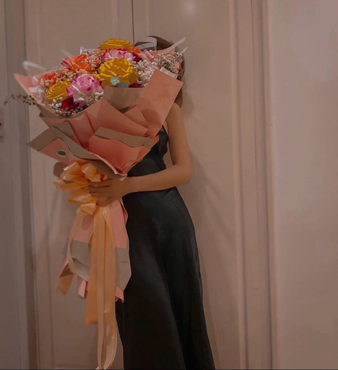 Trước khi rộ tin hẹn hò Quốc Trường, Minh Hằng từng quen đại gia hơn 10 tuổi và còn khoe ảnh cưới cùng 1 diễn viên Vbiz?-11