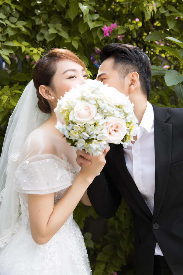 Trước khi rộ tin hẹn hò Quốc Trường, Minh Hằng từng quen đại gia hơn 10 tuổi và còn khoe ảnh cưới cùng 1 diễn viên Vbiz?-12