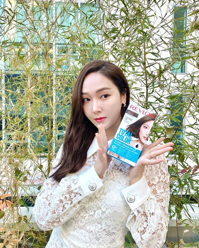 Ngắm sao Hàn diện váy trắng xinh như mộng, chị em sẽ không tiếc tiền sắm cả lố về để nâng cấp style-6