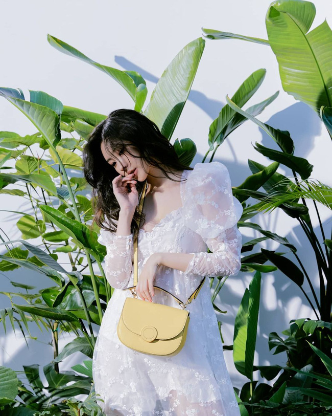 Ngắm sao Hàn diện váy trắng xinh như mộng, chị em sẽ không tiếc tiền sắm cả lố về để nâng cấp style-7