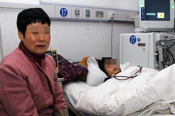 Cô bé 12 tuổi bị suy thận vì nghiện nước ngọt có ga, uống thay nước lọc trong thời gian dài-1