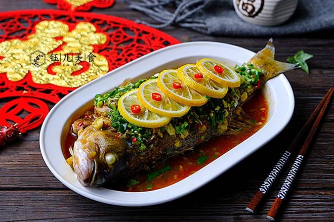 Cá hấp với thứ này đảm bảo không tanh, ngon khó cưỡng-1