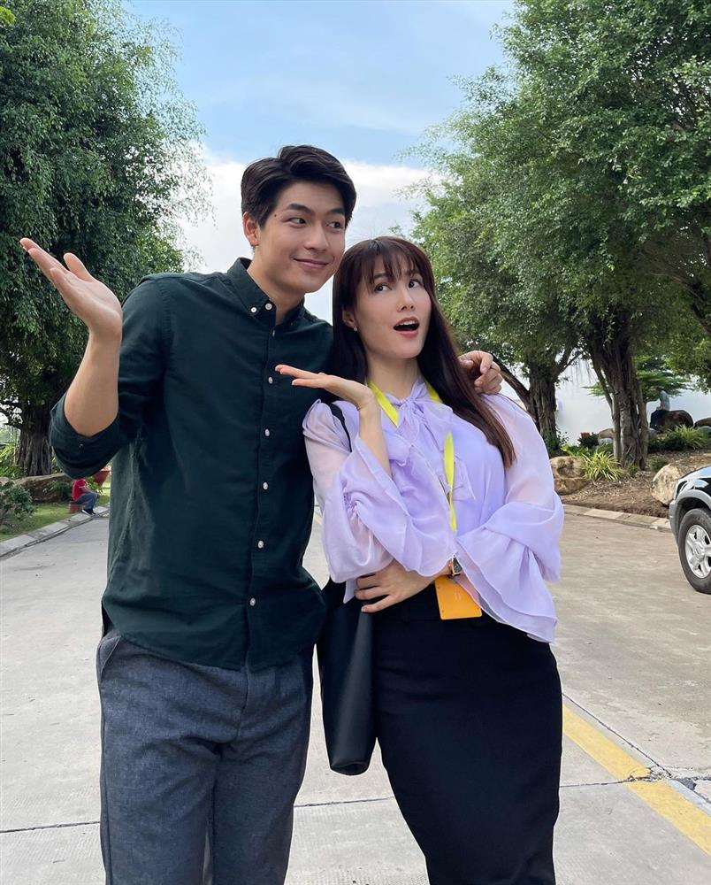 Hết Minh Hằng rồi đến Diễm My 9x khoe style công sở chuẩn sành điệu và thanh lịch trong phim mới-2