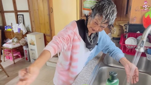 Thúy Nga bất ngờ bị Kim Ngân chửi, quăng quật đồ đạc-4