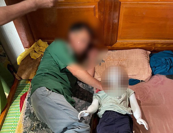 Bắt gã cha dượng nhiều lần xâm hại tình dục con gái 14 tuổi gây phẫn nộ dư luận-1