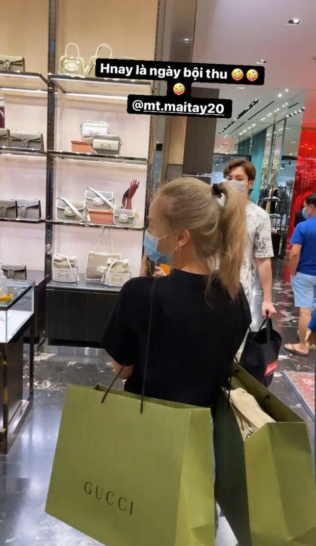 Thiếu gia Sài Gòn được mẹ dắt đi sắm sanh, hàng hiệu mà mua cả lố như mình săn đồ si-3