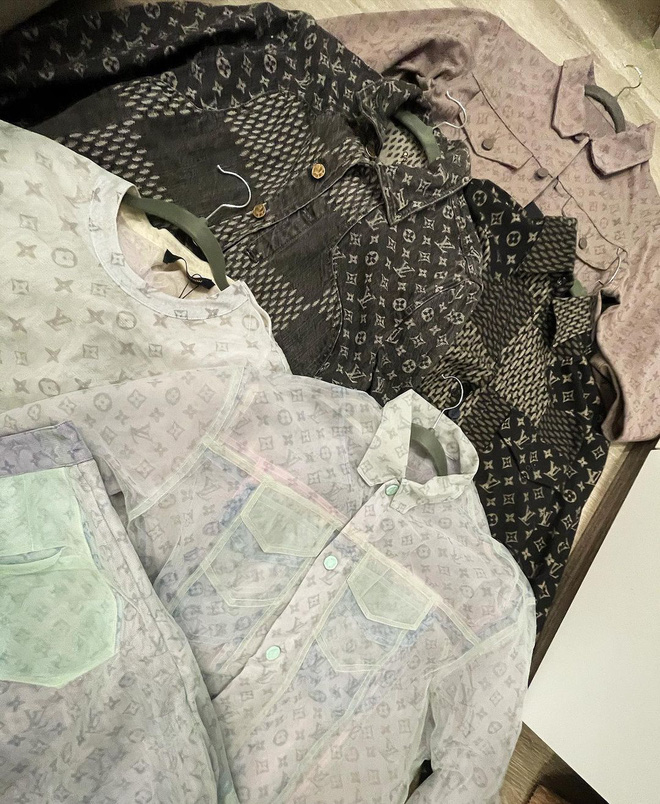 Thiếu gia Sài Gòn được mẹ dắt đi sắm sanh, hàng hiệu mà mua cả lố như mình săn đồ si-5