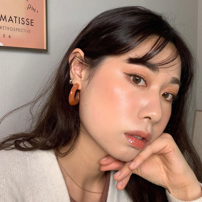 Các giáo sư da liễu chỉ ra 4 điều chị em phải khắc cốt ghi tâm khi thoa kem chống nắng-2