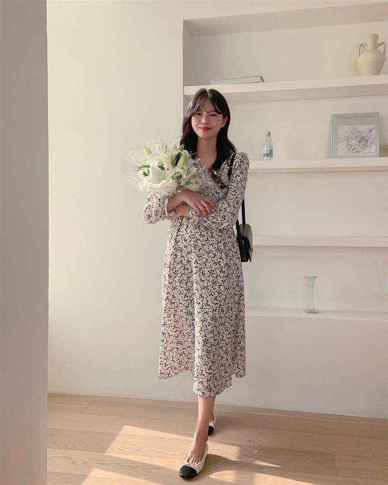 10 công thức diện váy hoa xinh mê tơi từ hội gái Hàn, phải lưu ngay để Hè này còn áp dụng-1