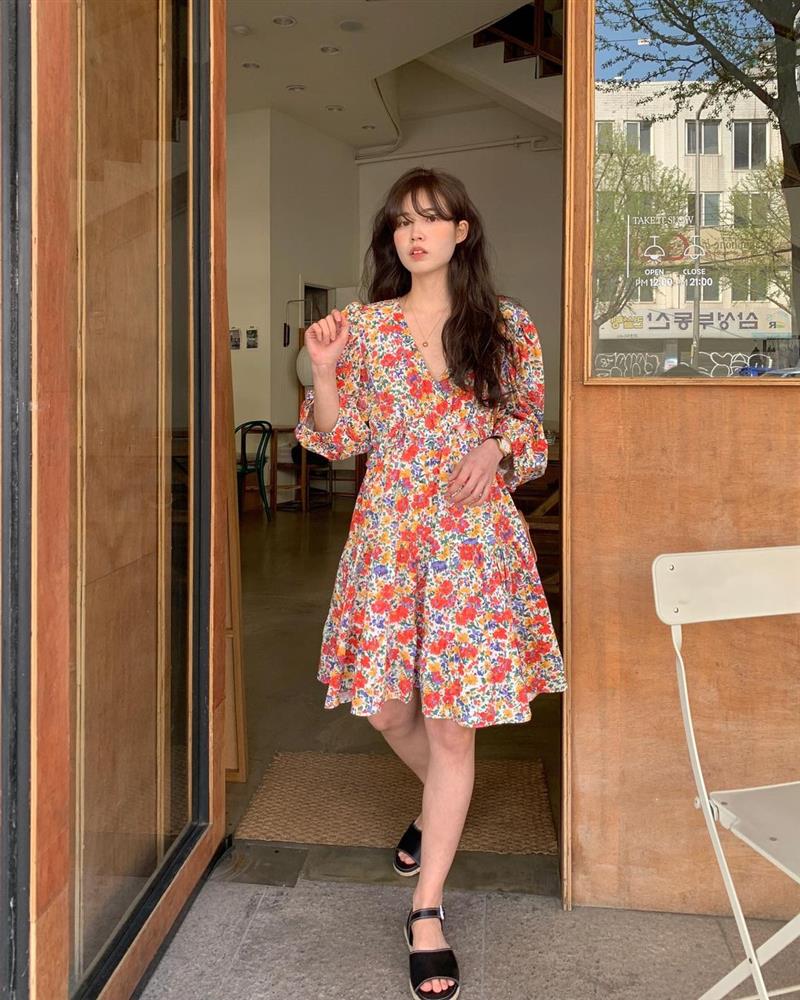 10 công thức diện váy hoa xinh mê tơi từ hội gái Hàn, phải lưu ngay để Hè này còn áp dụng-10