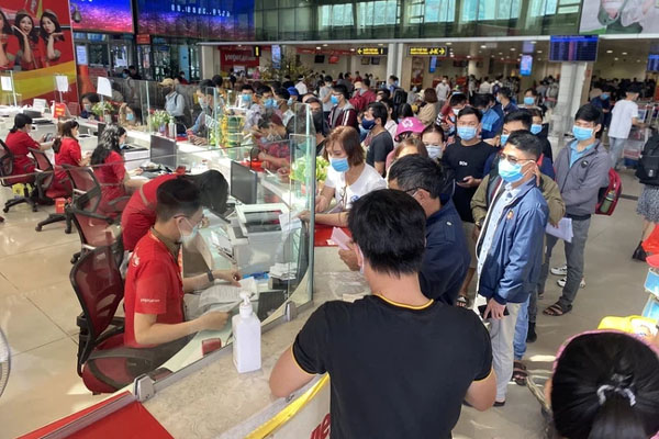 Vụ 2 thiếu niên bị bảo vệ dân phố đánh dã man: Phụ huynh yêu cầu khởi tố vụ án, giám định lại thương tích-2