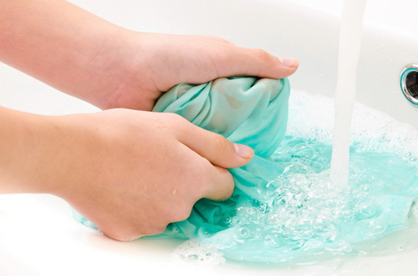 12 cách làm sạch sai khiến đồ đạc nhanh bị hỏng, nghe xong ai cũng giật mình vì đã từng mắc phải-2