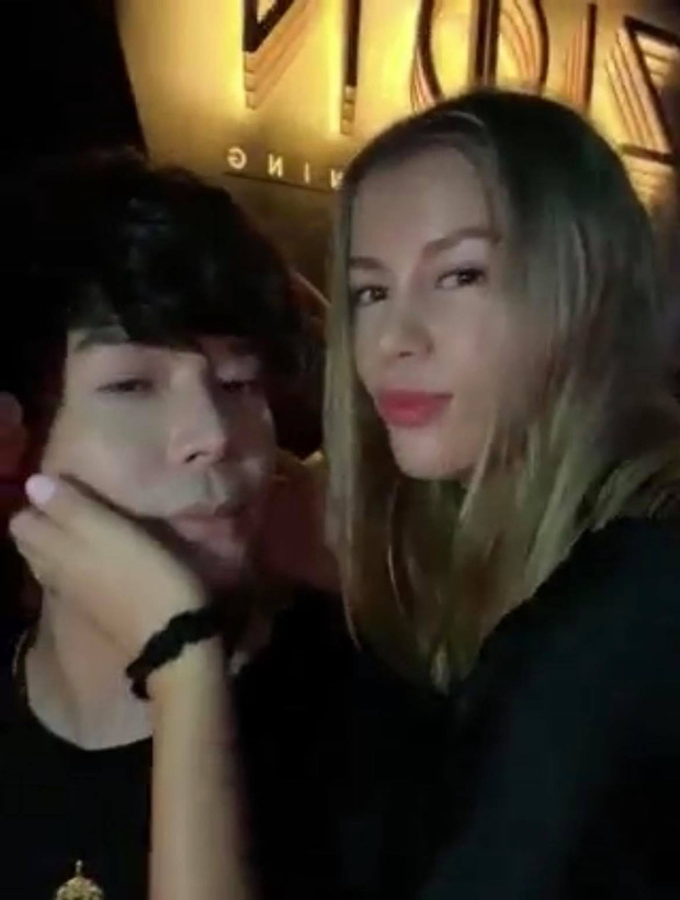 Hẹn đọ siêu xe bất thành, Nathan Lee lên bar hôn nồng nhiệt 1 cô gái ngoại quốc và còn bị nghi dự tiệc bóng cười-1