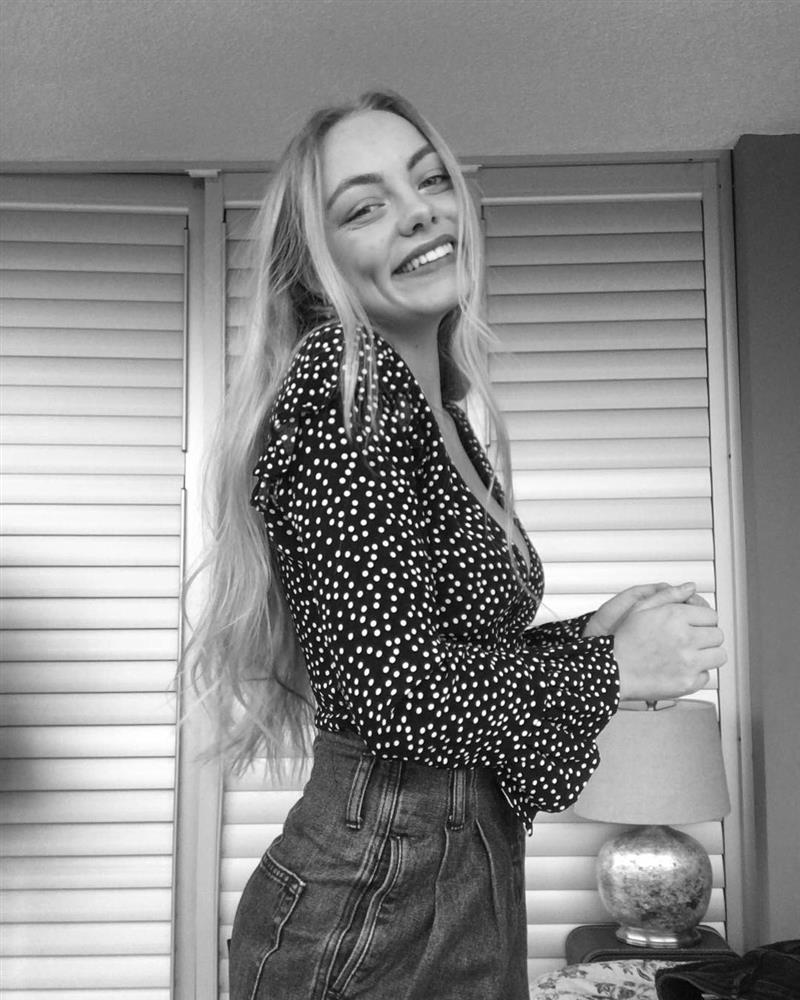 Gái Pháp diện đồ chấm bi luôn xịn đẹp level max là bởi họ có 4 bí kíp đơn giản-7