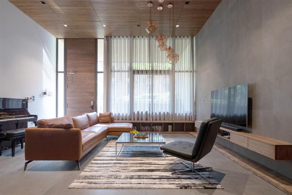 Ngôi nhà phố có cầu thang độc đáo đi trên mặt nước-4